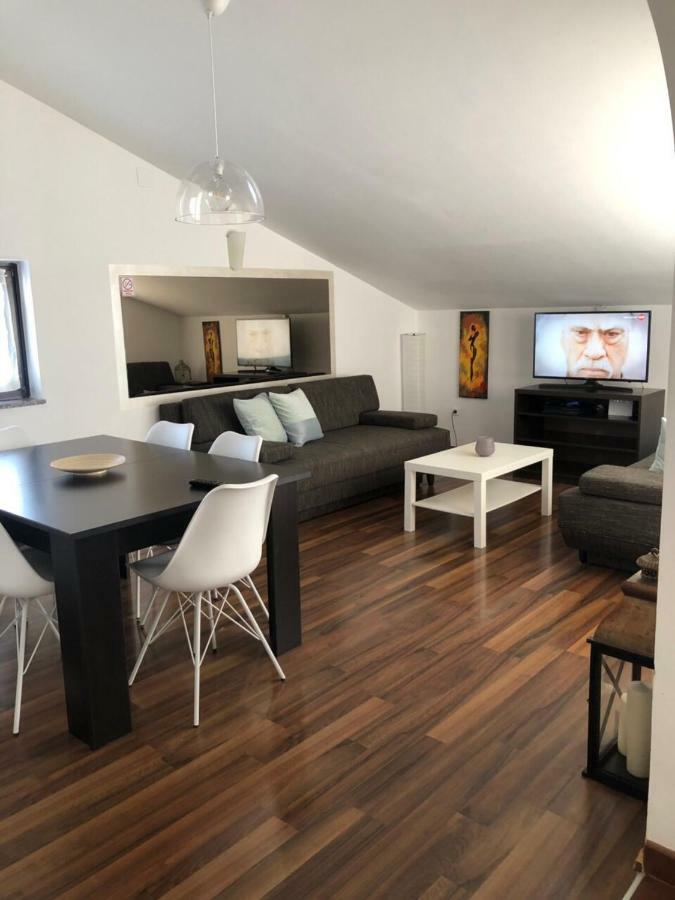 Apartments Michelle Umag Eksteriør billede